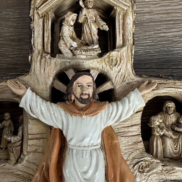 Wooden Cross With Jesus & Nativity Sculptures - Picture 3 of 13